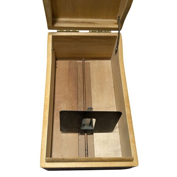 Wooden Dovetail Box Metal Blade Insert Hinged Lid Library card index oak vintage - Picture 2 of 16